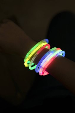 el ile parlaklık sopa