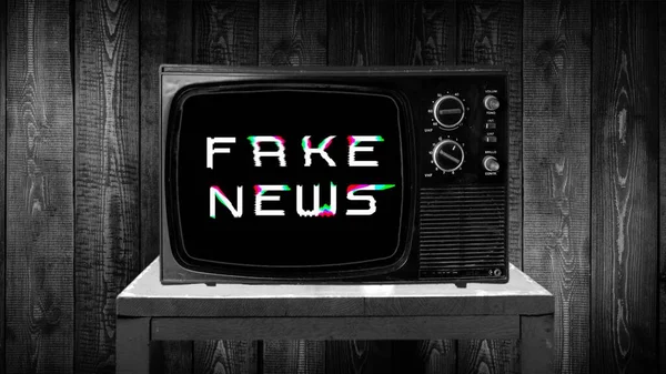 FKE NEWS eski televizyon setinde metin hatası efekti