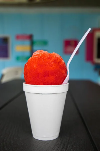 Vibrant Red Cherry Snowball Snocone Shaved Ice Summer Treat Dessert — Stock Photo, Image