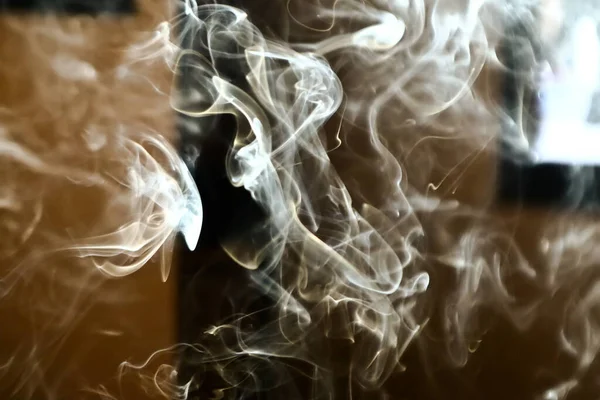 Дым Номере Освещается Солнечным Светом Туманные Паровые Локоны Декоративного Спецэффекта — стоковое фото
