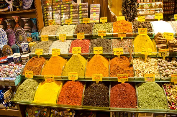 Estambul Turquía Marzo 2019 Frente Tienda Que Vende Coloridos Polvos — Foto de Stock