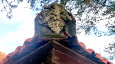 Tanah Lot 'ta Bali Pavilyonu' nun entrika detaylarıyla
