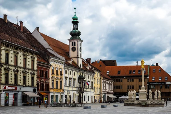 Ratusz Pomnik Zarazy Rynku Głównym Mariboru Słowenia Stare Miasto — Zdjęcie stockowe