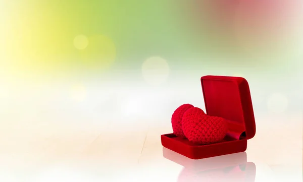 Corazón Rojo Caja Roja Piso Madera Fondo Día San Valentín — Foto de Stock