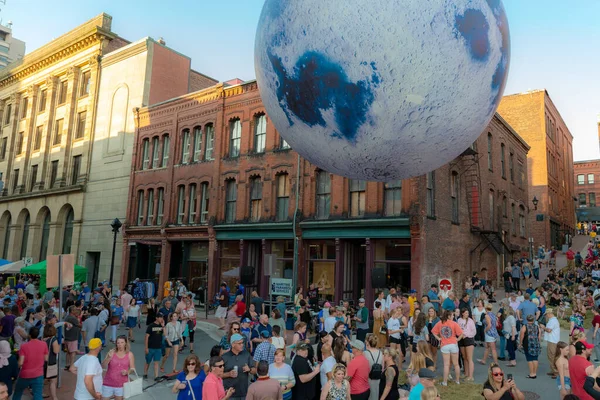 Saint John Canada July 2019 Inflatable Moon Crowd People Annual — Stock Photo, Image