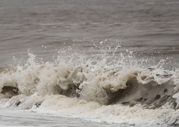 Photo Small Breaking Wave Photo Taken Fast Shutter Speed Freeze — Stock Photo, Image