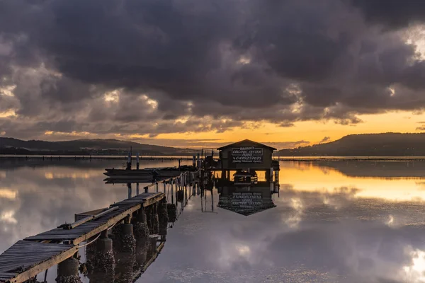 Rainy Day Dawn Waterscape Oyster Shack Wharf Koolewong Waterfront Central — Stock Photo, Image
