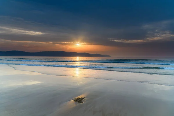 Capturando Nascer Sol Umina Beach Costa Central Nsw Austrália — Fotografia de Stock