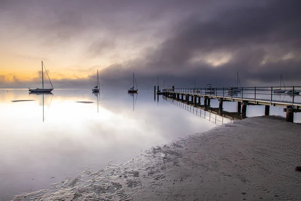 Misty Morning Sunrise Waterscape Koolewong Waterfront Central Coast Nsw Australia — 스톡 사진