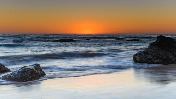 Sunrise Seascape Orange Glow Hargraves Beach Noraville Central Coast Nsw — Zdjęcie stockowe