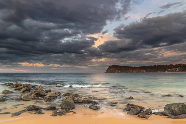 Salida Del Sol Playa Copacabana Costa Central Nsw Australia — Foto de Stock