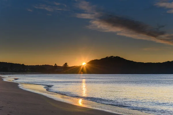 Light Liberty Sun Burst File Seas Sunrise Umina Beach Central — стоковое фото