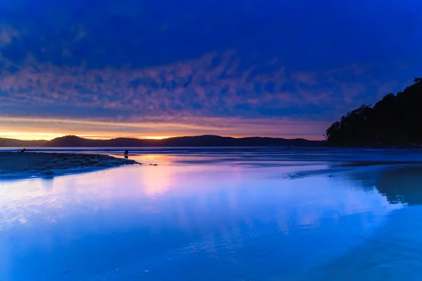 Cloud Sheet Stretched Sunrise Umina Point Umina Beach Central Coast — Stock Photo, Image