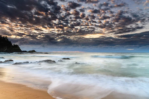Облачный Рассвет Заливе Малуа Южном Побережье Нового Южного Уэльса Австралия — стоковое фото