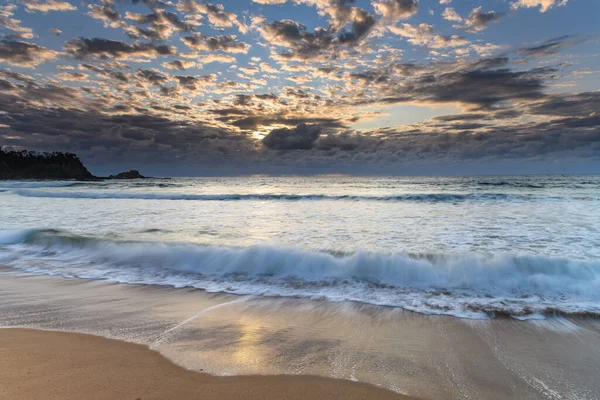 Avustralya Nsw Nin Güney Kıyısındaki Malua Koyu Nda Bulutlu Gün — Stok fotoğraf