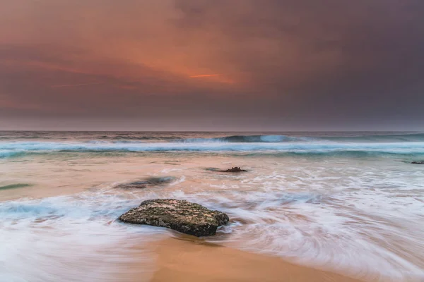 Smoke Haze High Clouds Zonsopgang Van Macmasters Beach Aan Centrale — Stockfoto