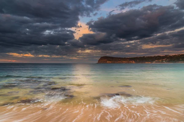 Salida Del Sol Playa Copacabana Costa Central Nsw Australia — Foto de Stock