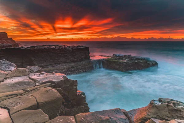 Capturando Amanecer Desde North Avoca Beach Costa Central Nsw Australia — Foto de Stock