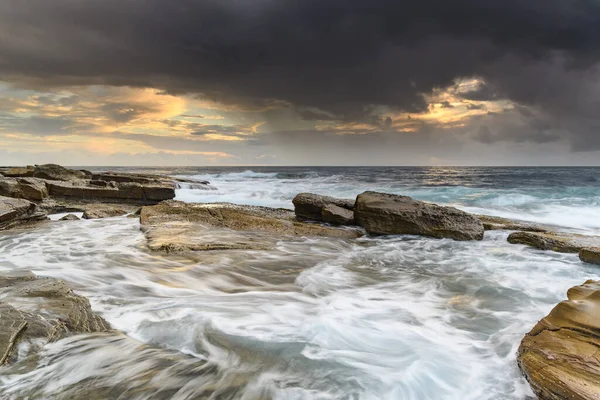 Capturando Amanecer Desde Skillion Terrigal Costa Central Nsw Australia — Foto de Stock