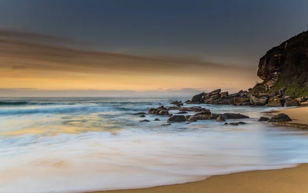从澳大利亚新南威尔士州中部海岸的Killcare海滩拍摄日出 — 图库照片