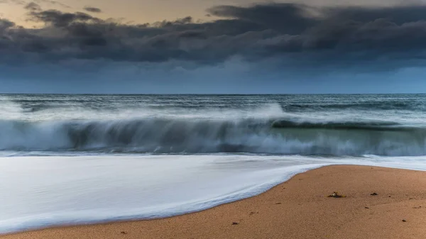 Capturando Amanecer Desde North Pearl Beach Costa Central Nsw Australia — Foto de Stock