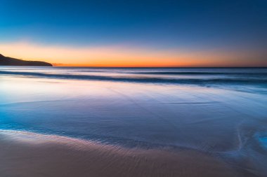Killcare Beach 'ten Sunrise Seascape Central Coast, NSW, Avustralya.