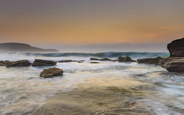 บภาพพระอาท นจากชายหาด Killcare บนชายฝ งกลาง Nsw ออสเตรเล — ภาพถ่ายสต็อก
