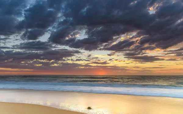 Paisaje Marino Amanecer Con Nubes Shelly Beach Costa Central Nsw — Foto de Stock