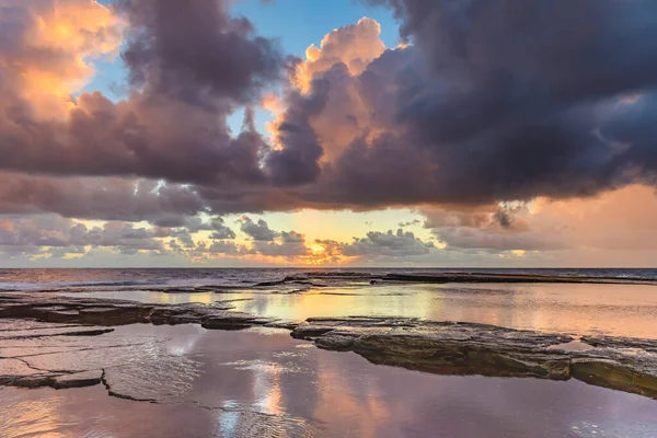 Aufnahme Des Sonnenaufgangs Vom Skillion Terrigal Der Zentralküste Nsw Australien — Stockfoto