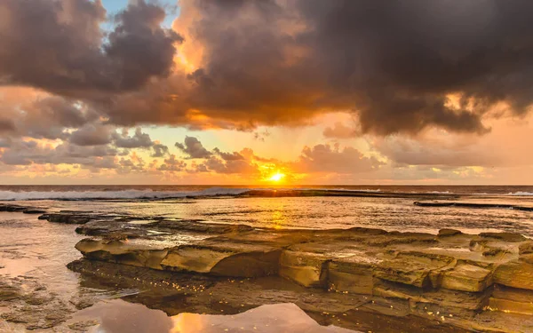 Aufnahme Des Sonnenaufgangs Vom Skillion Terrigal Der Zentralküste Nsw Australien — Stockfoto