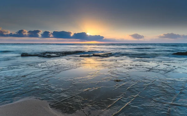 Przechwytywanie Wschodu Słońca Plaży Toowoon Bay Central Coast Nsw Australia — Zdjęcie stockowe