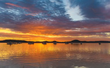 Koolewong Foreshore 'da gün doğumu, Koolewong, Central Coast, NSW, Avustralya