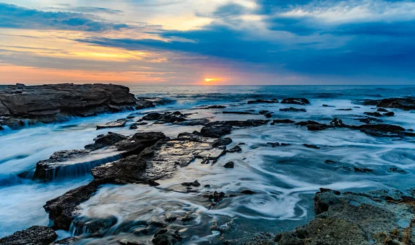 Sunrise Seascape Rocky Headland Norah Head Çekildi New South Wales — Stok fotoğraf