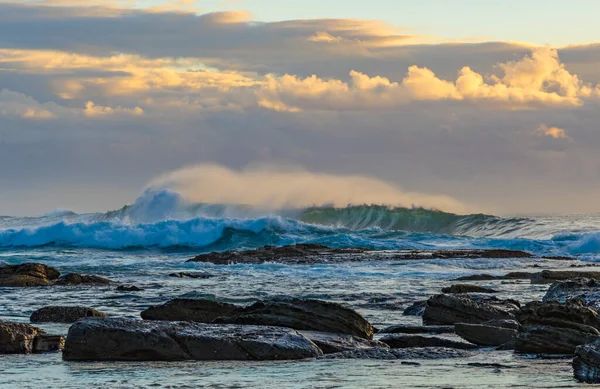 Early Morning Seascape Genomen Bij Spoon Bay Wamberal Aan Central — Stockfoto