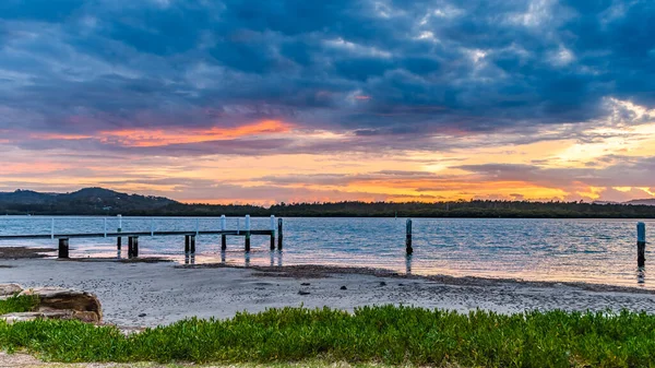 Woy Woy New South Wales Avustralya Bulutlu Şafak Manzarası — Stok fotoğraf