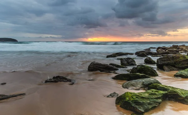 夜明けの海キルケアビーチで撮影 キルケア 中央海岸 ニューサウスウェールズ州 オーストラリア — ストック写真