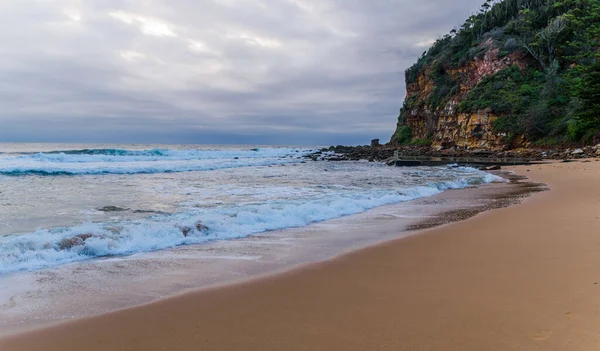 Bedecktes Morgenhimmel Macmasters Beach Central Coast Nsw Australien Auf Der — Stockfoto