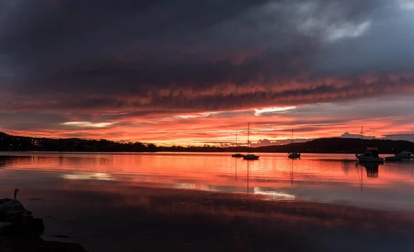 Break Dawn Reflections Bay Tascott Koolewong Central Coast Nsw Australia — Stock Photo, Image