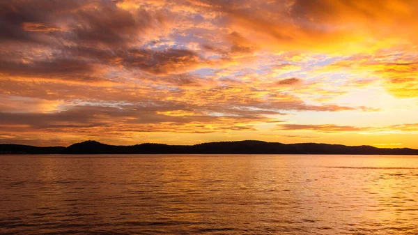 Umina Point 'te gün doğumu, Umina Sahili, NSW, Avustralya