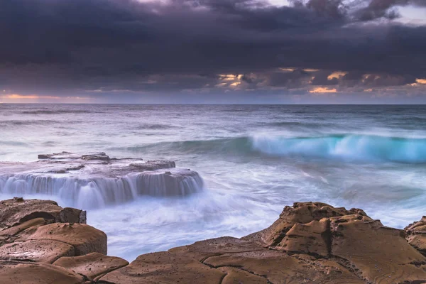 Nublado Amanecer Desde North Avoca Beach Costa Central Nsw Australia — Foto de Stock