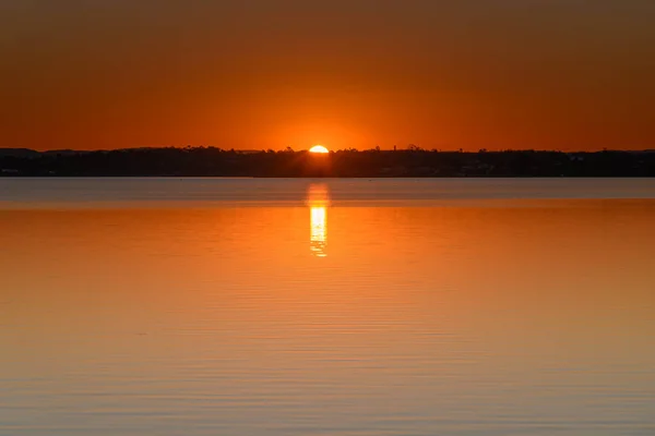 Puesta Sol Sobre Lago Tuggerah Desde Canton Beach Costa Central — Foto de Stock