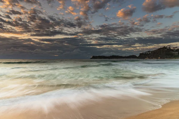 Cloudy Sunrise Malua Bay South Coast Nsw Αυστραλία — Φωτογραφία Αρχείου