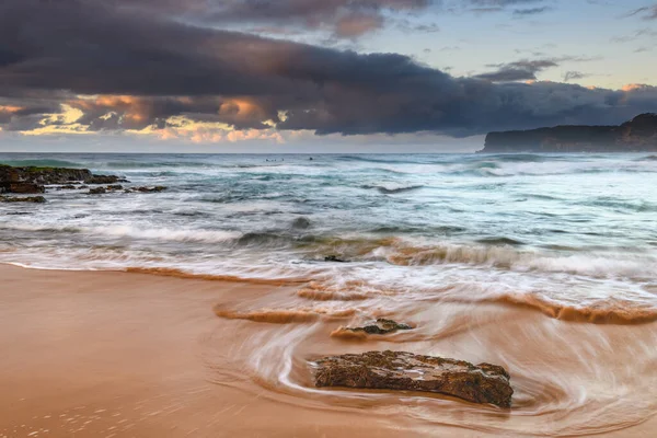 Nublado Amanecer Desde North Avoca Beach Costa Central Nsw Australia — Foto de Stock