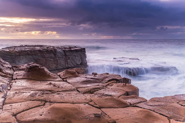 Nublado Amanecer Desde North Avoca Beach Costa Central Nsw Australia — Foto de Stock