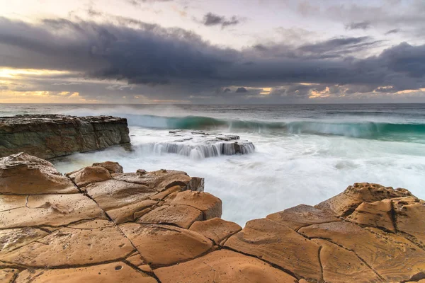 Nublado Amanecer Desde North Avoca Beach Costa Central Nsw Australia — Foto de Stock