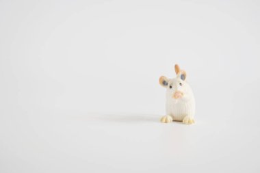 oyuncak beyaz fare, izole edilmiş plastik oyuncak fare beyaz arka planda