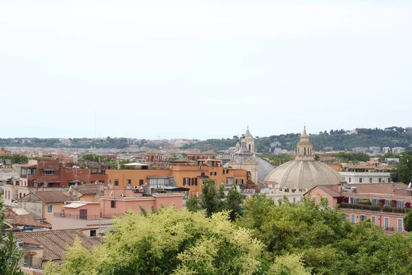 Roma şehri manzarası yükseklikten Roma şehir merkezinin güzel manzarası