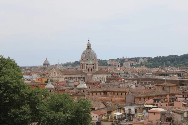 Widok Rzymskiego Miasta Wysokości Piękny Pejzaż Miasta Rzymskiego Centrum Miasta — Zdjęcie stockowe