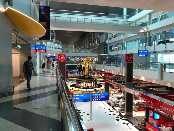 Dubai Portões Salões Aeroporto Internacional Data Foto 2020 Dubai Emirados — Fotografia de Stock