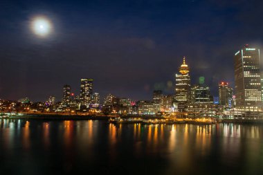 Vancouver ışıkları ve Vancouver gözetleme kulesi, Vancouver, British Columbia, Kanada